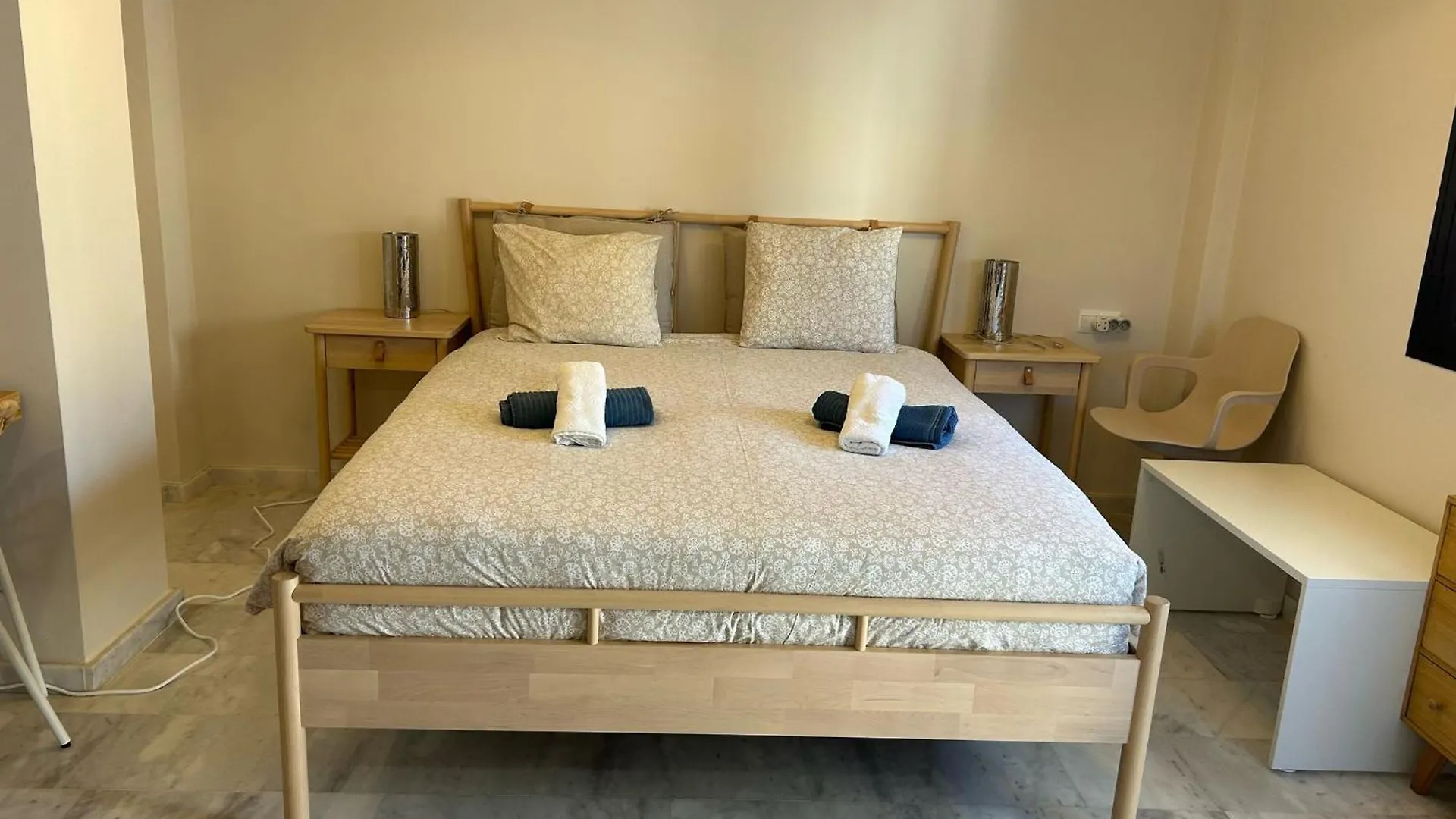 Modern Townhouse In Riviera Del Sol 3 Bed Villa Sitio de Calahonda
